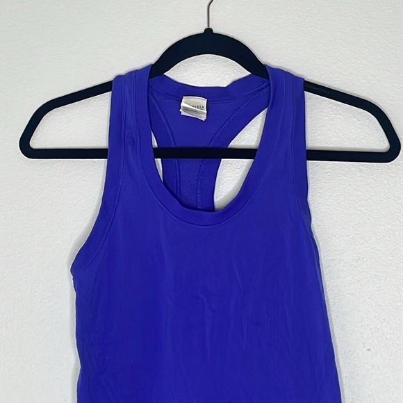 Athleta Momentum Seamless Tank Top - Picture 3 of 9